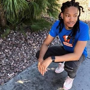 Meet your Posher, Cory